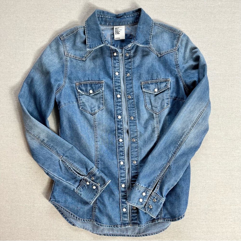 H&M Western long sleeve pearl snap button denim shirt size 2